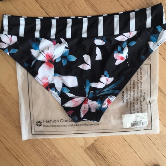 Fashion Concepts Black Stiff Bra Striped Floral Bikini Size XL - Picture 8 of 16